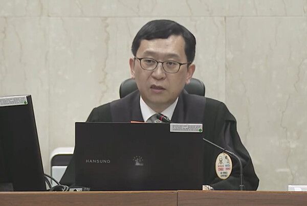 지난 달 13일 서울 서초구 서울중앙지법에서 열린 한덕수 전 국무총리의 내란 우두머리 방조 등 혐의 사건 재판에서&nbsp;이진관&nbsp;부장판사가 발언하고 있다. [사진=서울중앙지법 제공. 재판매 및 DB금지]