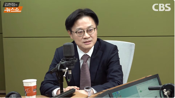  김정관 산업통상부 장관은 17일 라디오에 출연해 