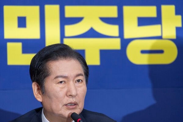 &nbsp;더불어민주당&nbsp;정청래 대표가 24일 국회에서 열린 최고위원회의에서 발언하고 있다. [사진=연합뉴스]