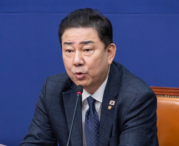 더불어민주당&nbsp;김병기&nbsp;원내대표가&nbsp;24일&nbsp;국회에서 열린 최고위원회의에서 발언하고 있다. [사진=연합뉴스]