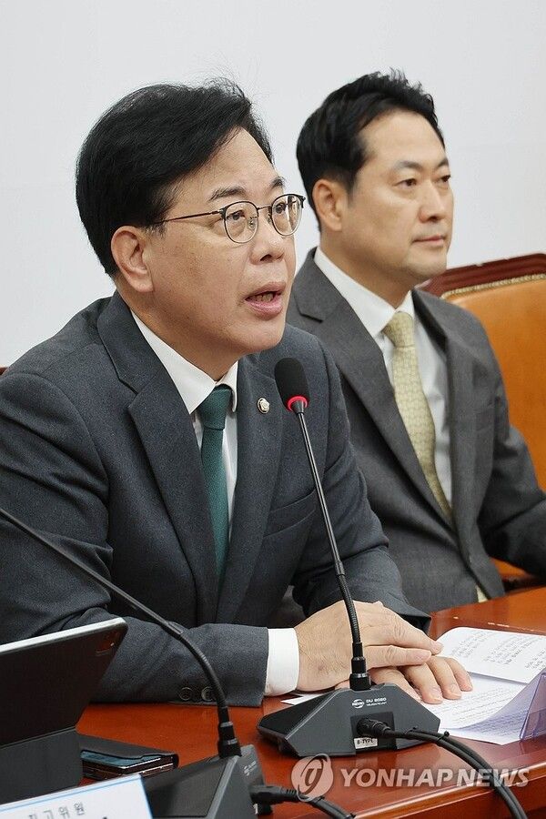 국민의힘&nbsp;송언석&nbsp;원내대표가 6일 서울 여의도 국회에서 열린 최고위원회의에서 발언하고 있다. [출처=연합뉴스]