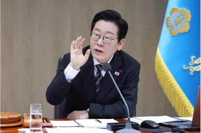 이재명 대통령이 12월9일 서울 용산 대통령실에서 열린 제53회 국무회의에서 발언을 하고 있다. [사진=대통령실사진기자단]