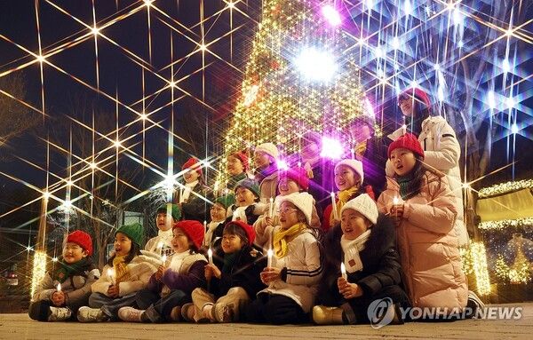 여야가 25일 성탄절을 맞아 한목소리로 '민생'을 강조했다 [사진=연합뉴스]
