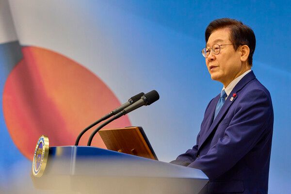 &nbsp;이재명&nbsp;대통령이 26일 용산 대통령실에서 열린 위험직무 순직 유가족 초청 오찬에서 발언하고 있다.&nbsp;이날 오찬에는 경찰·소방·군인·군무원 및 공무수행 순직자 가족 등이 참석했다. [사진=대통령실 제공. 재판매 및 DB 금지]