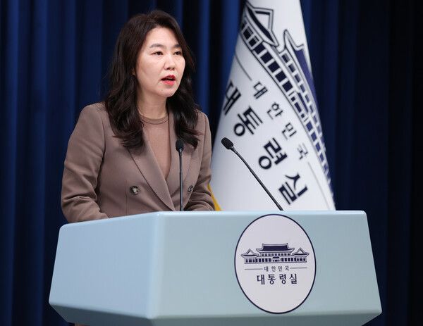 &nbsp;강유정&nbsp;대변인이 4일 용산 대통령실에서 이날 열린 수석보좌관회의 관련 브리핑을 하고 있다.[사진=연합뉴스]