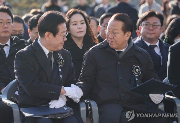 민주당과 국민의힘이 오차범위 내 지지율 격차를 보였다 [사진=연합뉴스]