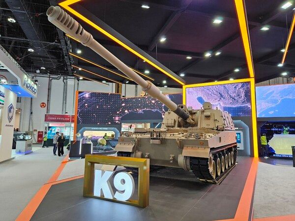 한화에어로스페이스와 한화시스템이&nbsp;UAE&nbsp;아부다비에서 개최되는 국제방산전시회(IDEX) 2025에 참가해&nbsp;K-방산 종합 역량을 선보이며 중동·북아프리카(MENA)&nbsp;시장을 공략한다. [사진=한화시스템]