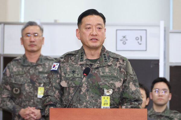 권영환 전 합동참모본부 계엄과장이 21일 국회에서 열린 '윤석열 정부의 비상계엄 선포를 통한 내란 혐의 진상규명 국정조사 특별위원회' 전체회의에서 안규백 위원장의 질의에 답하고 있다. 2025.2.21 [사진=연합뉴스]