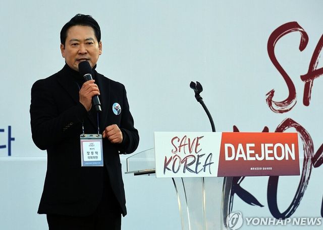 옛 친한계 핵심이었던 장동혁 의원이 22일 대전에서 열린 탄핵반대 집회에 처음으로 참석했다. [사진=연합뉴스]