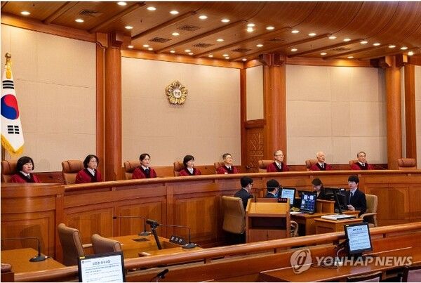 27일 서울 종로구 헌법재판소에서 열린 '마은혁 임명보류' 권한쟁의 선고에 문형배 헌법재판소장 권한대행을 비롯한 헌법재판관들이 참석해 있다. 2025.2.27 [공동취재] [사진=연합뉴스]