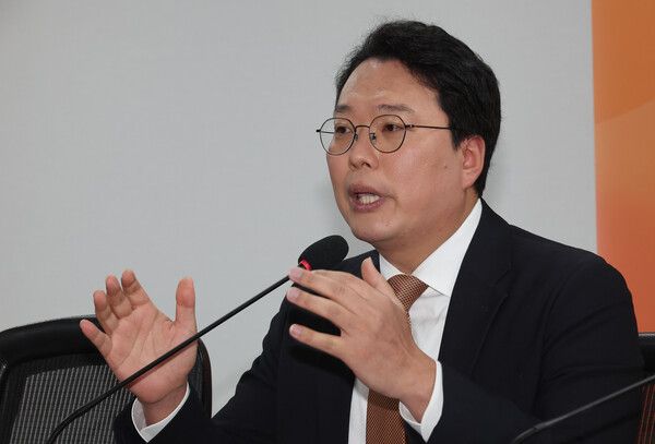 개혁신당 천하람 원내대표가 3일 오전 서울 여의도 국회 의원회관에서 열린 최고위원회의에서 발언하고 있다. 2025.2.3 [사진=연합뉴스]