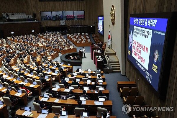 여야는 3월 임시국회에서도 각자의 지지층 결집을 통한 '강 대 강' 대치를 이어갈 것으로 보인다 [사진=연합뉴스]