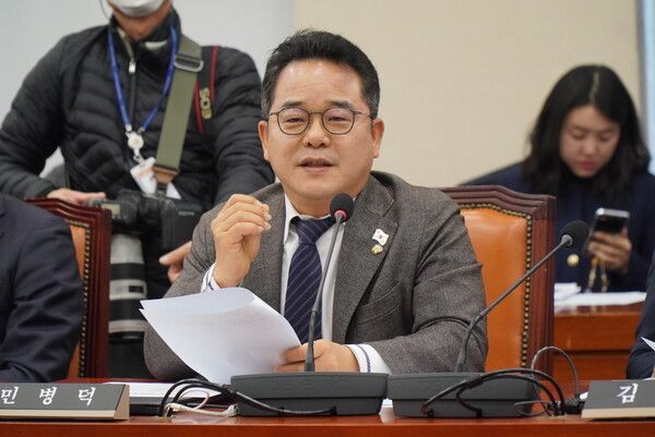 더불어민주당 민병덕 의원은 21대에 이어 22대에서도 국회 정무위원회 위원이며, 먹사니즘의 필수인 디지털 자산 기본법 재정을 주도하고 있다. [사진=민병덕 의원실 제공]