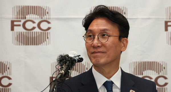 김민석&nbsp;국무총리 후보자가 17일 서울 중구 한국프레스센터에서 열린 외신기자 간담회에 참석해 있다. [사진=연합뉴스]