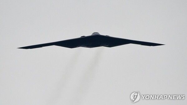 미국의&nbsp;B-2 스텔스 전폭기 [사진=AP=연합뉴스]