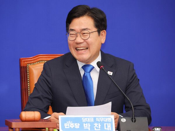 민주당 차기 당대표 출마 선언을 앞둔 박찬대 더불어민주당 의원은 23일 라디오에 출연해 