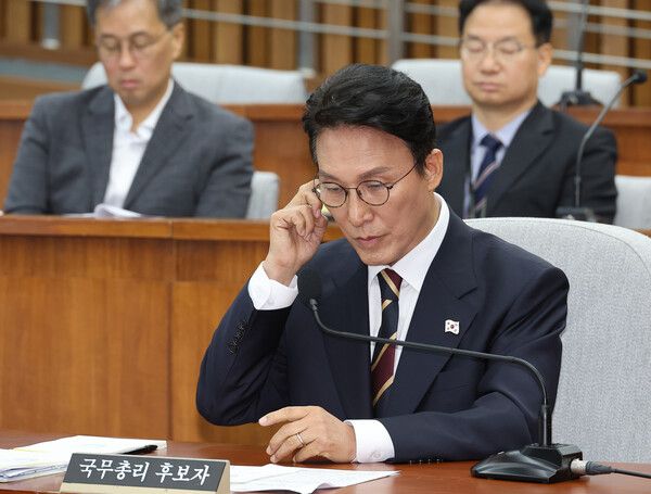 &nbsp;김민석&nbsp;국무총리 후보자가 25일 서울 여의도 국회에서 열린 인사청문회에서 의원질의를 듣고 있다. [사진=연합뉴스]