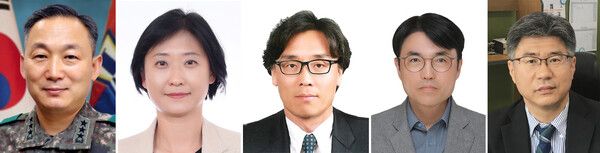 대통령실은 이재명 대통령이 26일&nbsp;차관급 인사들을 임명했다고 강유정 대통령실 대변인의 브리핑을 통해 밝혔다.&nbsp;왼쪽부터 이두희 국방부&nbsp;차관, 이스란 보건복지부 1차관, 금한승 환경부&nbsp;차관, 권창준 고용노동부&nbsp;차관, 남동일 공정거래위원회 부위원장. [사진=대통령실 제공]