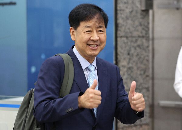 구윤철&nbsp;경제부총리 겸 기획재정부 장관 후보자가 30일 서울 중구 예금보험공사에 마련된 인사청문회 준비사무실로 들어서고 있다. [사진=연합뉴스]