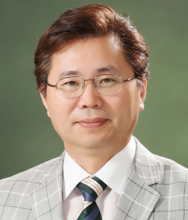 이재명 대통령이 5일 국정기획위원장에 이한주 민주연구원장을 임명했다고 강유정 대통령실 대변인이 언론 브리핑을 통해 발표했다. [사진=연합뉴스]