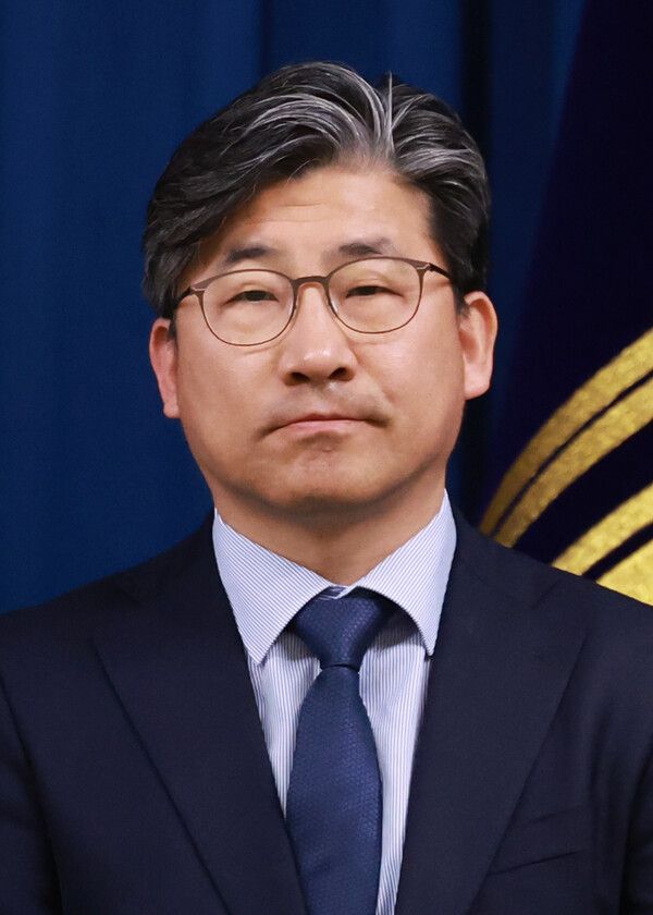 이재명 대통령은 6일 강훈식 대통령 비서실장의&nbsp;대통령실&nbsp;1차 인선 브리핑을 통해&nbsp;대통령실&nbsp;재정기획보좌관에 류덕현 중앙대 교수를 임명했다고 밝혔다. 사진은 이날 인선 발표에 참석한 류 보좌관. [사진=연합뉴스]