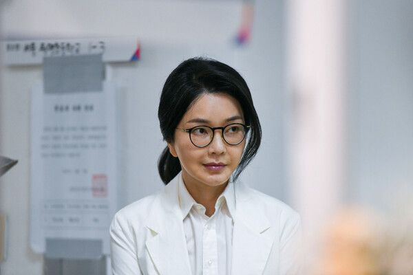 더불어민주당은 윤석열 전 대통령이 10일 새벽 재구속되자 김건희 여사도 구속영장을 신청해 구속수사를 받아야 한다고 주장했다. [사진=연합뉴스]