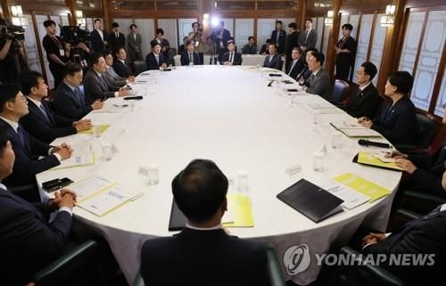 김민석 국무총리가 6일 서울 종로구 삼청동 총리공관에서 열린 고위당정협의회에서 발언하고 있다. [사진=연합뉴스]