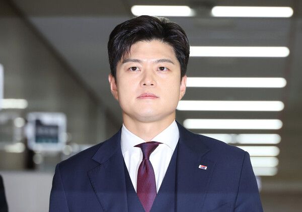 당의 5대 쇄신론을 처음 띄운 김용태&nbsp; 국민의힘 전 비상대책위원장은 지난 14일에 이어 18일에도 페이스북에 글을 올려 당의 개혁을 거듭 요청했다. [사진=연합뉴스]