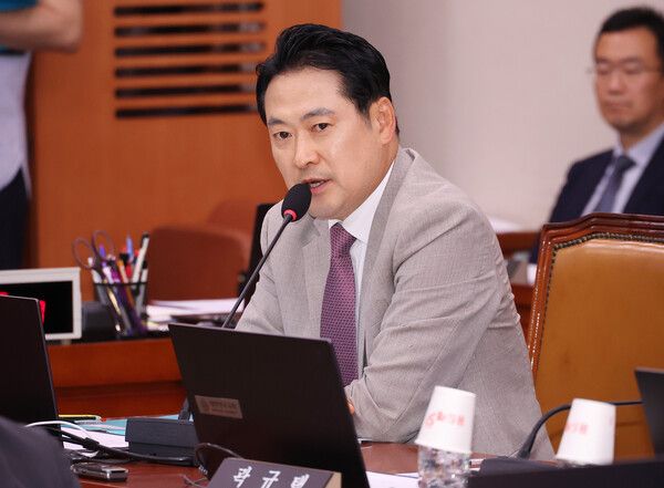 장동혁 국민의힘 의원은 23일 당대표 출마를 위한 공식 기자회견을 열고 