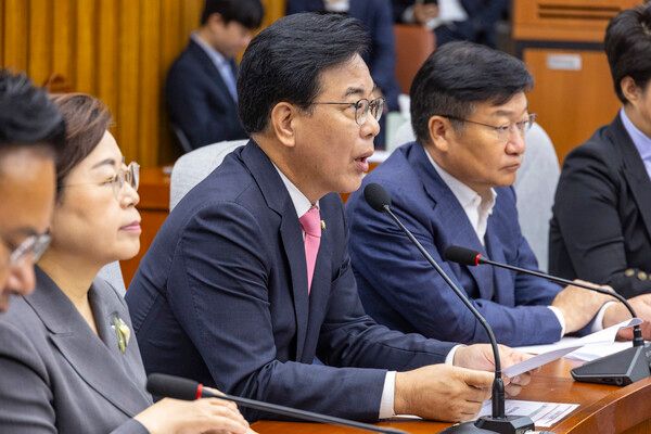 국민의힘&nbsp;송언석&nbsp;비상대책위원장 겸 원내대표가 29일 국회에서 열린 원내대책회의에서 발언하고 있다. [사진=연합뉴스]