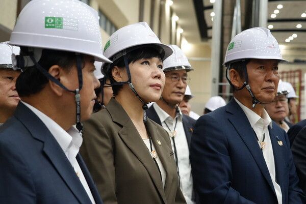 전현희 민주당 수석최고위원이 8월 19일 경주 APEC 회의장을 점검하고 있다. [사진=전현희 의원실 제공]