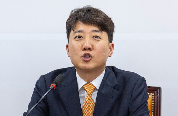 개혁신당&nbsp;이준석&nbsp;대표가 4일 국회에서 열린 최고위원회의에서 발언하고 있다. [사진=연합뉴스]