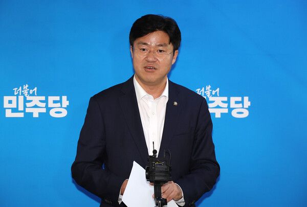 박상혁 민주당 원내소통수석부대표는 4일 라디오에 출연해 