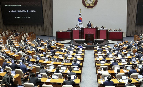 4일 국회 본회의에서 방송3법이 상정됐다. [사진=연합뉴스]