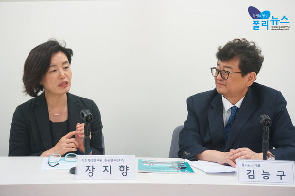 25일 서울 여의도 폴리뉴스 스튜디오에서 김능구 폴리뉴스 발행인(오른쪽)이 장지향 박사(아산정책연구원 중동연구센터장)와 인터뷰를 하고 있다.[사진=폴리뉴스]