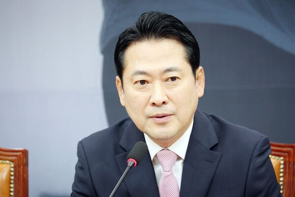 국민의힘&nbsp;장동혁&nbsp;대표가 1일 서울 여의도 국회에서 열린 최고위원회의에서 발언하고 있다. [사진=연합뉴스]