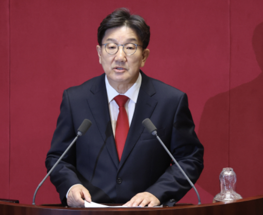 권성동 국힘 의원이 체포동의안 투표 전 신상발언을 하고 있다. [사진=연합뉴스]