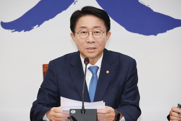 1월 23일 오후 국회에서 열린 에서 조정식 의원이 발언하고 있다. [사진=연합뉴스]