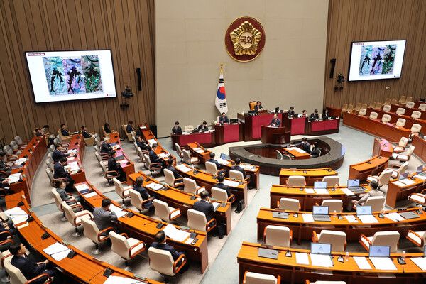 국회는 15일부터 이재명 정부의 첫 대정부 질문에 돌입한다. 18일까지 나흘간 국회에서 열리는 대정부 질문에서 더불어민주당과 국민의힘은 검찰개혁과 내란전담재판부, 한국인 구금 사태와 한미 관세협상 후속 대책, 부동산, 대북 정책 등 정치·경제·사회 전 분야에 걸쳐 치열하게 격돌할 전망이다. [사진=연합뉴스]