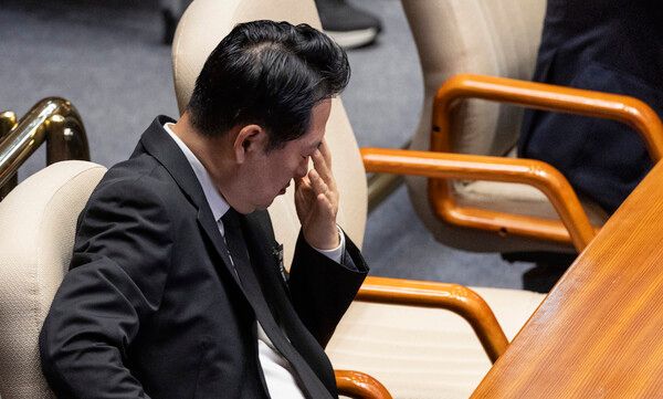 &nbsp;국민의힘&nbsp;장동혁&nbsp;대표가 1일 국회에서 열린 정기국회 개회식에 참석해 생각에 잠겨 있다. [사진=연합뉴스]