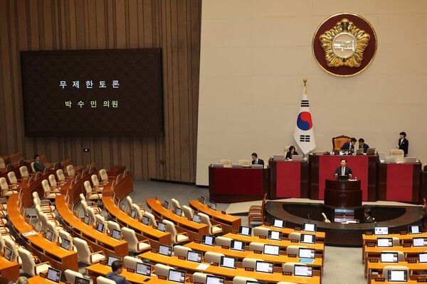 국민의힘 박수민 의원이 25일 필리버스터 첫 주자로 나서며 국회는 오는 29일까지 정부조직법 개정안 등 4개 쟁점법안에 대한 필리버스터에 돌입했다. [사진=연합뉴스]