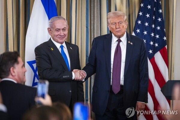 베냐민 네타냐후 이스라엘 총리(왼쪽)와 도널드 트럼프 미국 대통령 [사진=EPA=연합뉴스]