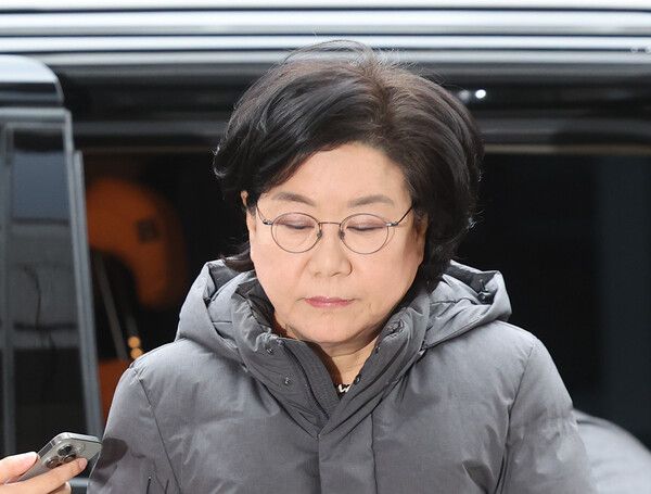 이혜훈&nbsp;기획예산처 장관 후보자가 15일 서울 중구 예금보험공사에 마련된 인사청문회 준비 사무실로 출근하고 있다. [사진=연합뉴스]