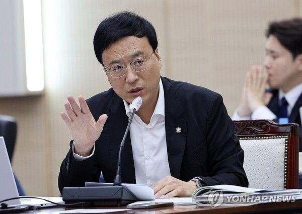 정성국 국민의힘 의원이 15일 의원총회 후 