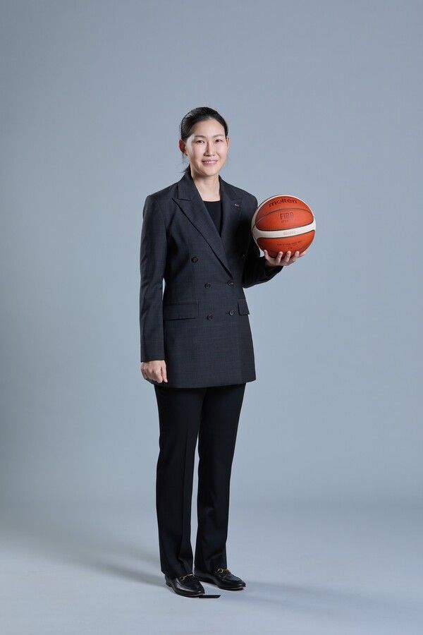 BNK썸 여자프로농구단의 박정은 감독이 오는 1월 26일(월) 열리는 『윤곡 김운용 여성체육대상』 시상식에서 지도자상을 수상한다. 사진=BNK금융그룹