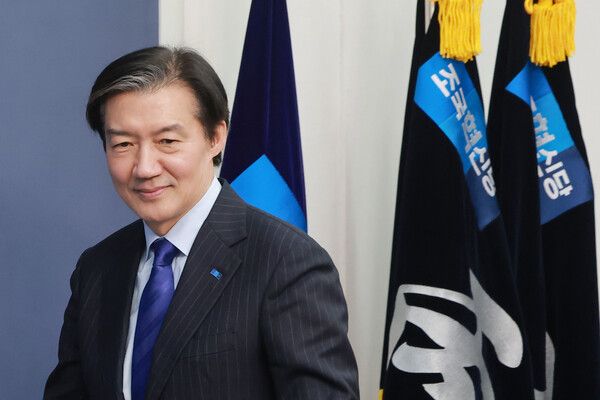 조국혁신당&nbsp;조국 대표가 26일 국회에서 열린 최고위원회의에 참석하고 있다. [사진=연합뉴스]