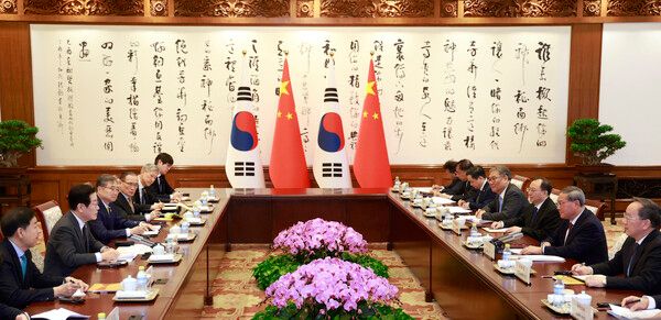 중국을 국빈방문 중인&nbsp;이재명&nbsp;대통령이 6일 베이징 조어대에서 진행된 리창 총리와의 면담에서 발언하고 있다. [사진=연합뉴스]