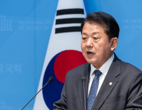 김병주&nbsp;더불어민주당&nbsp;의원은 9일 라디오에서 당의 공천 헌금 수수 의혹에 대해 