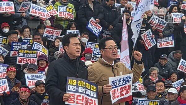 김태흠 충남도지사(왼쪽)과 이장우 대전시장(오른쪽) [사진=폴리뉴스]