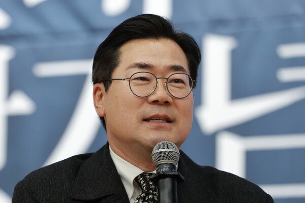 박찬대 더불어민주당 의원은 25일 라디오에서&nbsp;다음달 2일 모교인 인하대학교에서 인천시장 출마를 공식 선언하는 자리를 만들 것이라고 밝혔다. [사진=연합뉴스]